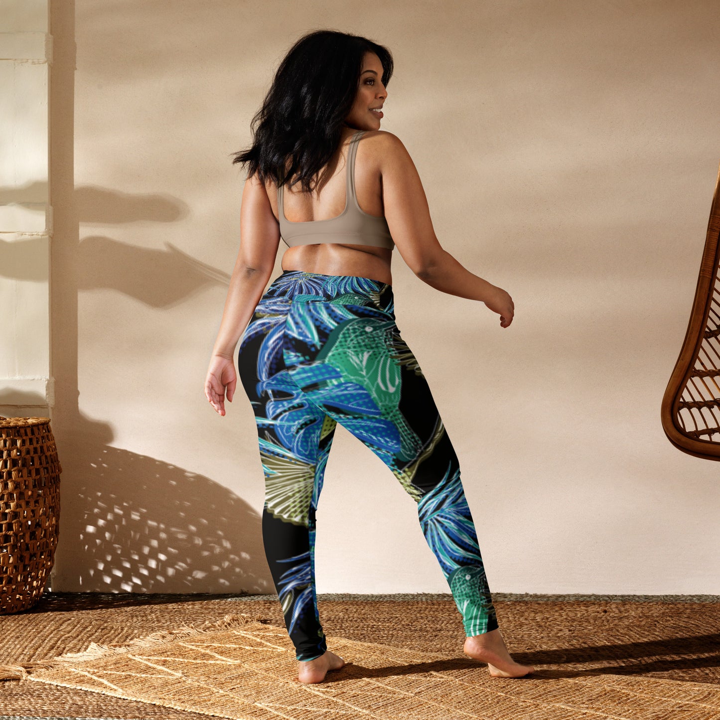 Birds in paradise Yoga Leggings