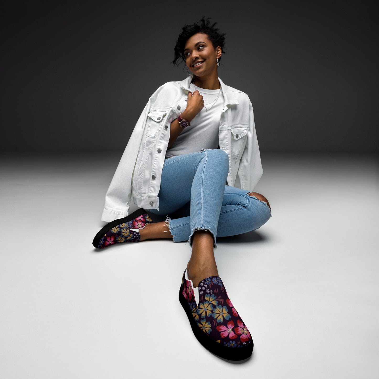Women’s slip-on canvas shoes