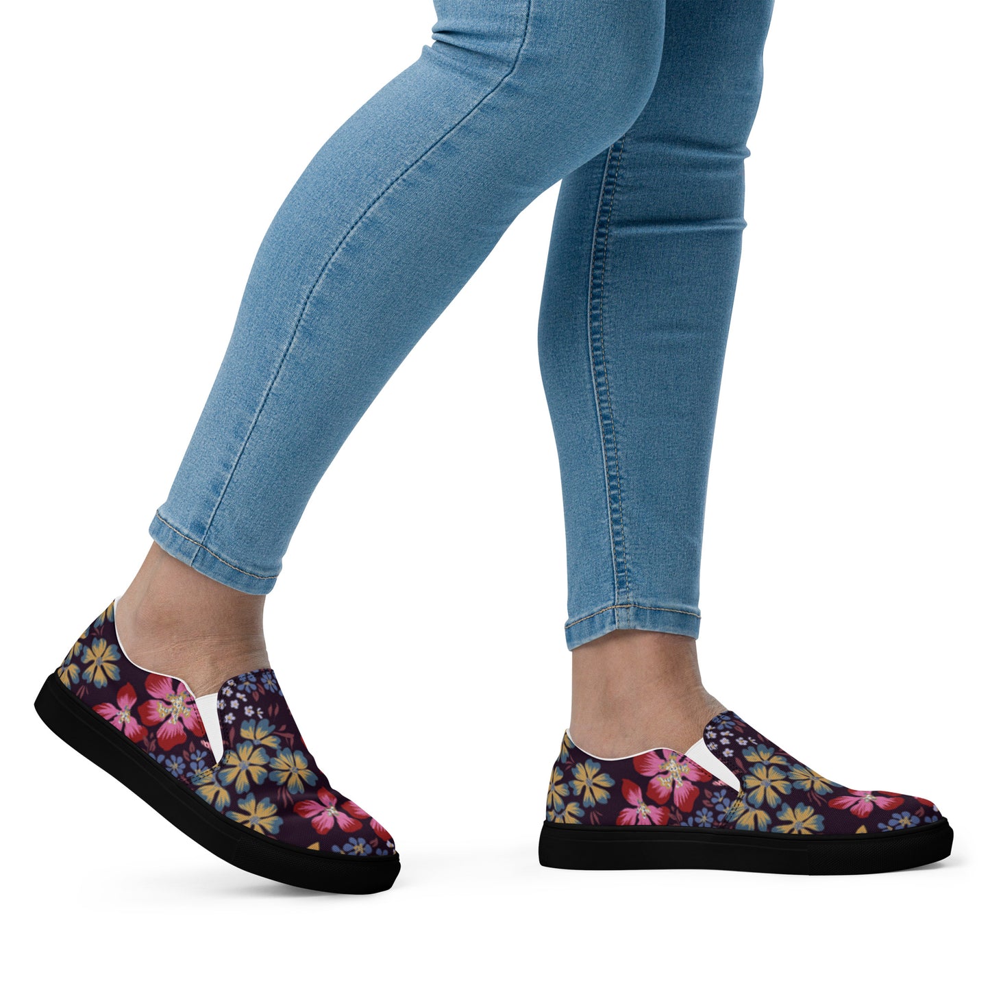 Women’s slip-on canvas shoes